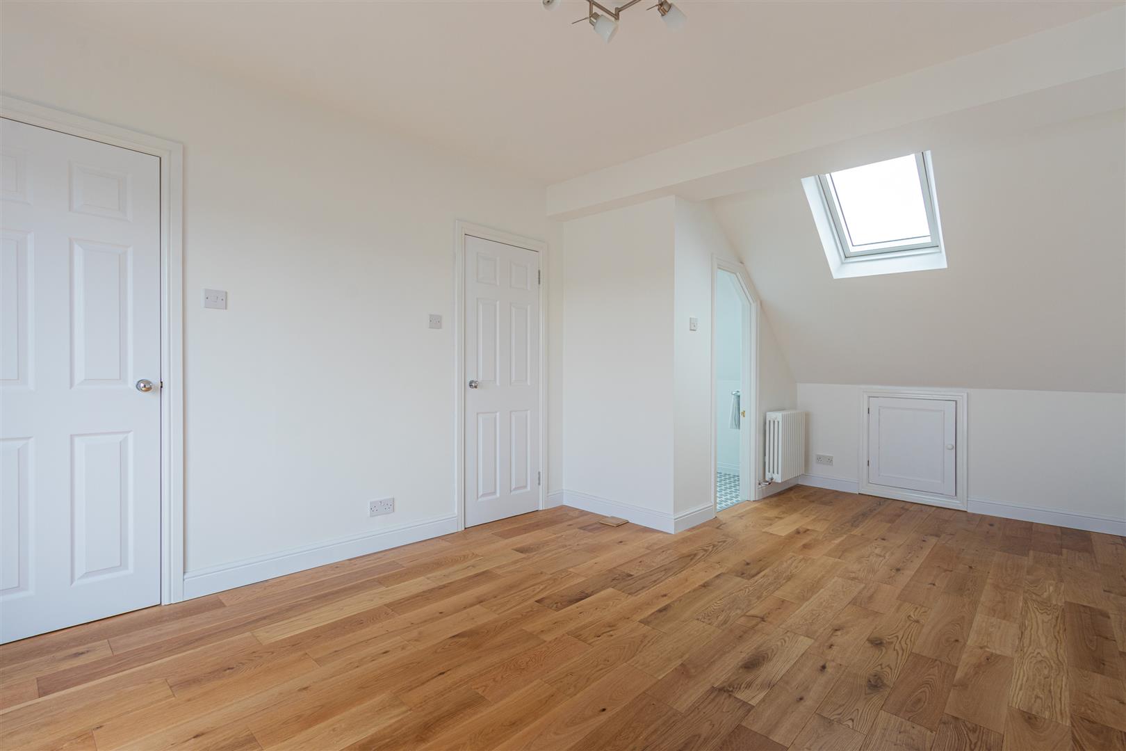 DERI ROAD, PENYLAN, CARDIFF Jeffrey Ross Estate Agents